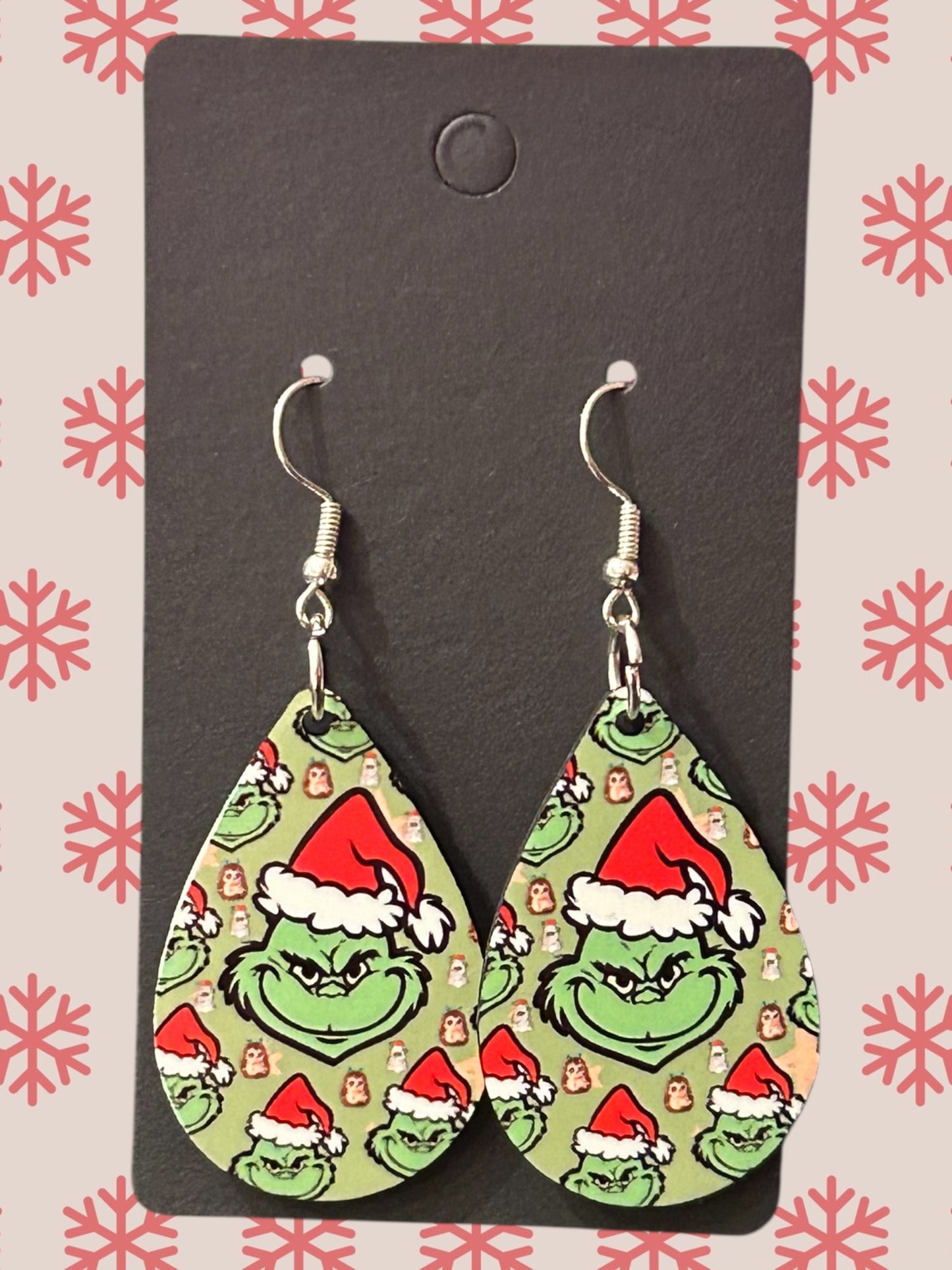 Grinch teardrop earrings